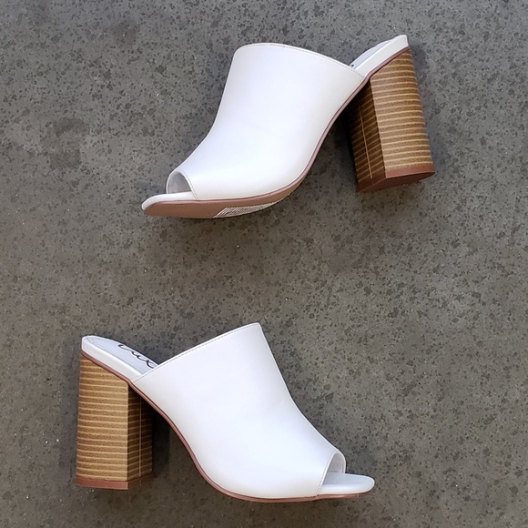 white peep toe mules